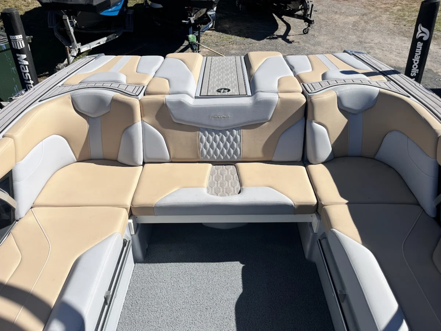 2023 MasterCraft XT23