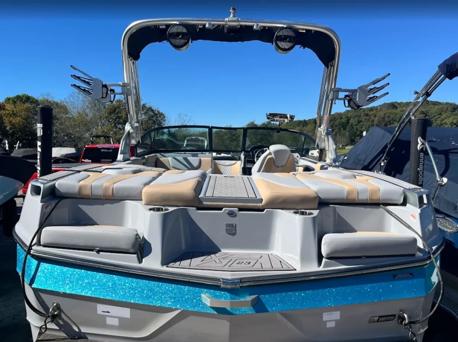 2023-mastercraft-xt23-147632-image6.webp