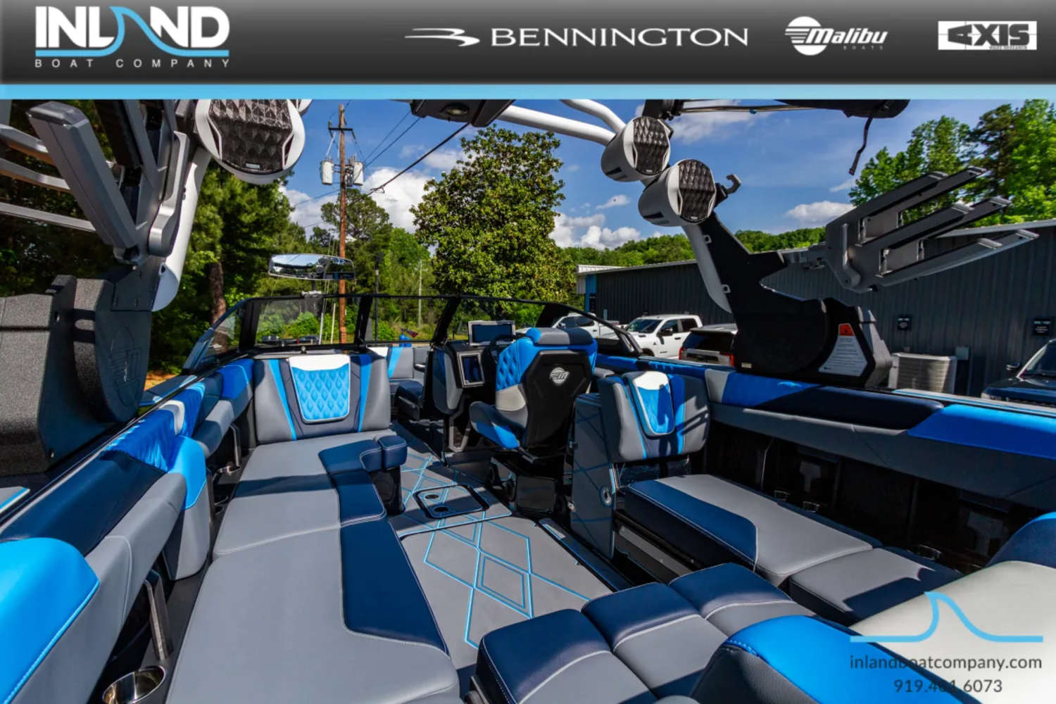 Malibu Boats M242