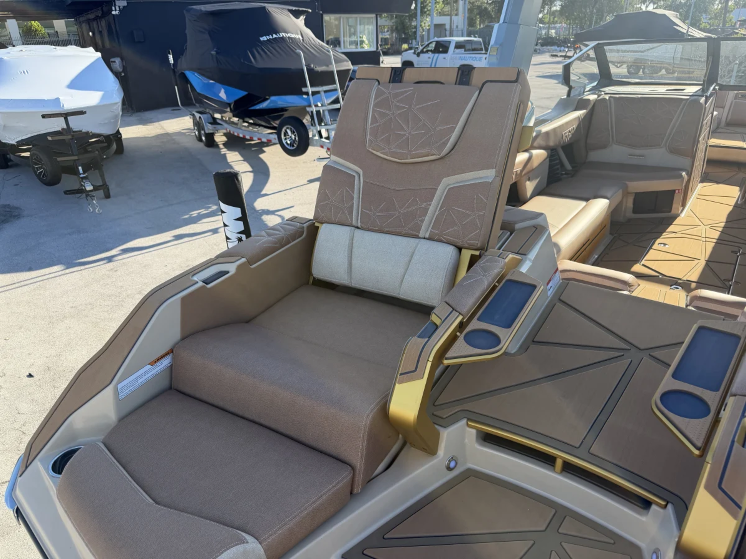 2027 Super Air Nautique P25