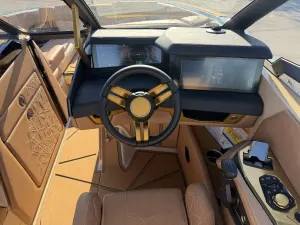2027-nautique-g25-paragon-147638-image3.webp