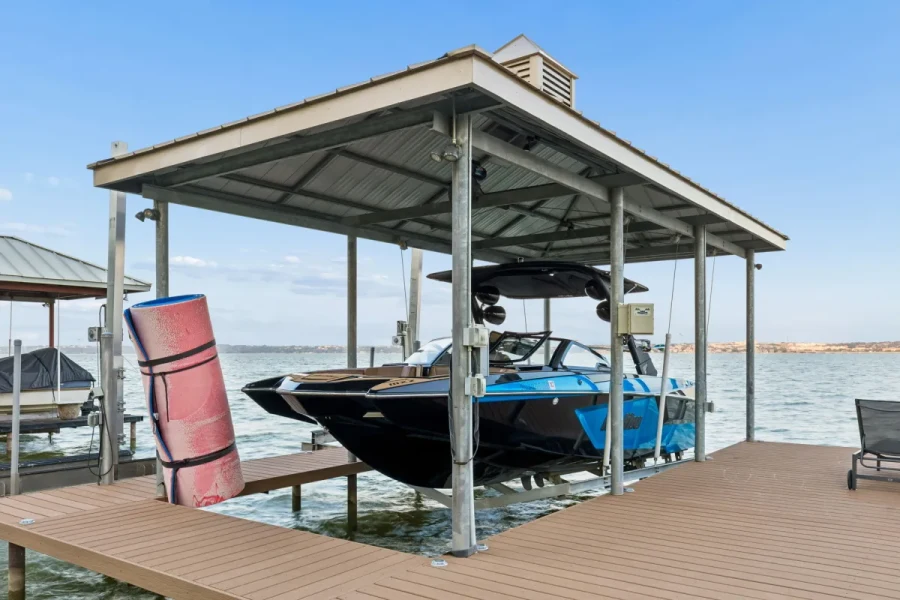 2022-malibu-wakesetter-24-mxz-147641-image1.webp