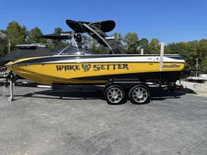 2013-malibu-wakesetter-23-lsv-147659-image1