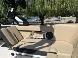 2024-mastercraft-x24-147660-image13