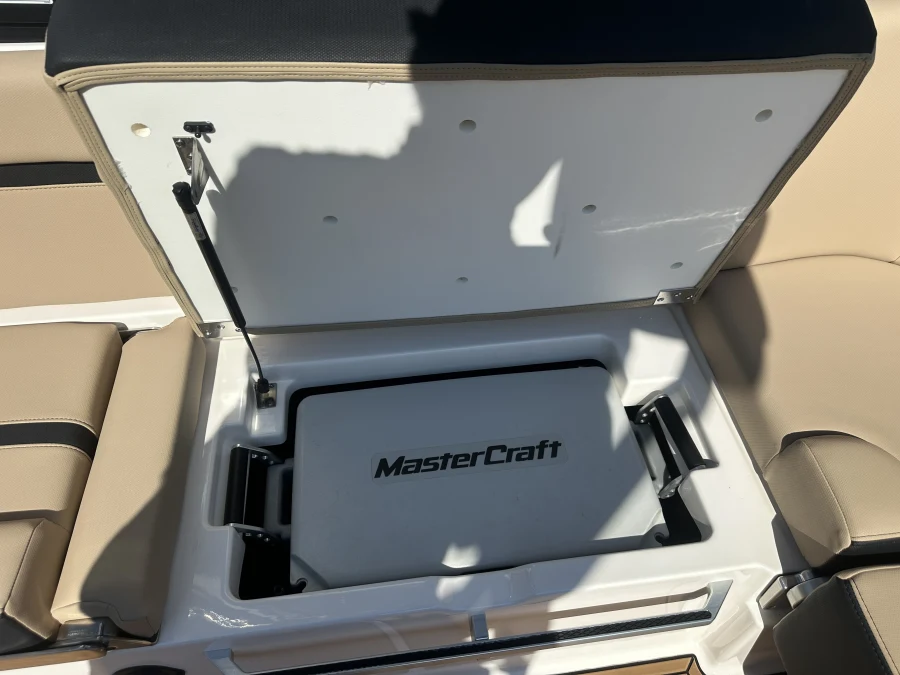 2024-mastercraft-x24-147660-image17