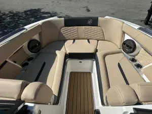 2024-mastercraft-x24-147660-image20
