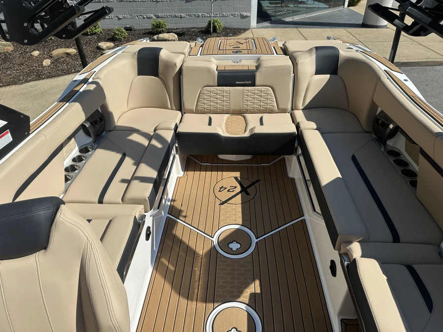 2024-mastercraft-x24-147660-image6