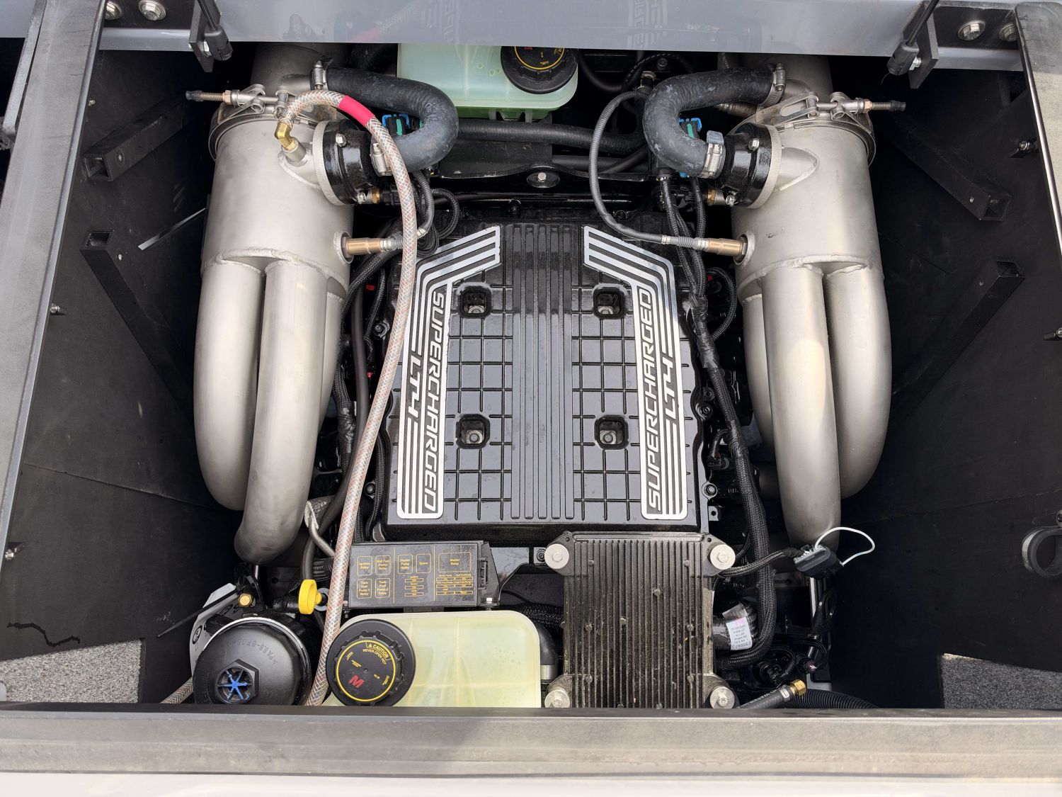 2024 Malibu 23 LSV