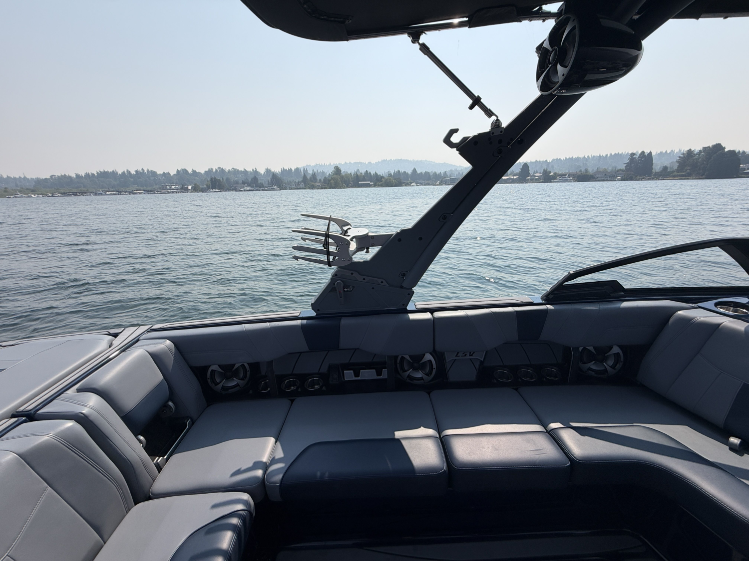 2021 Malibu 23 LSV