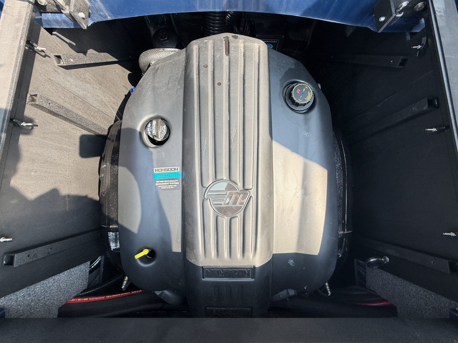 2021 Malibu 23 LSV