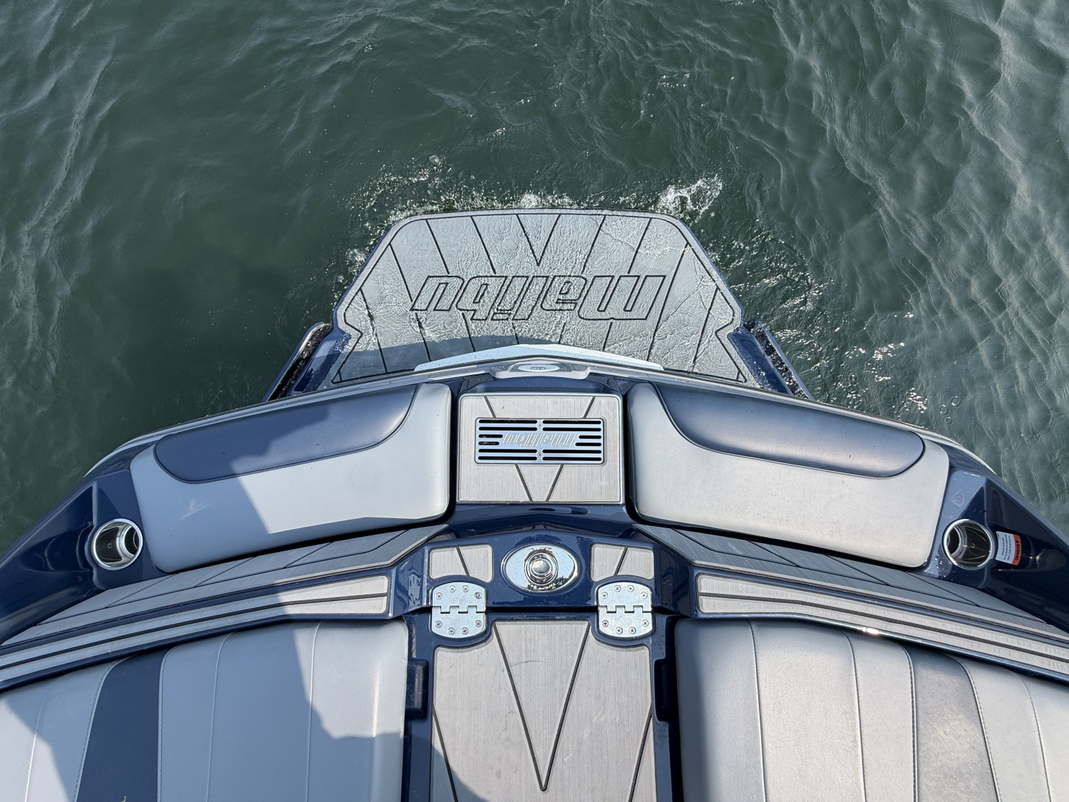 2021 Malibu 23 LSV
