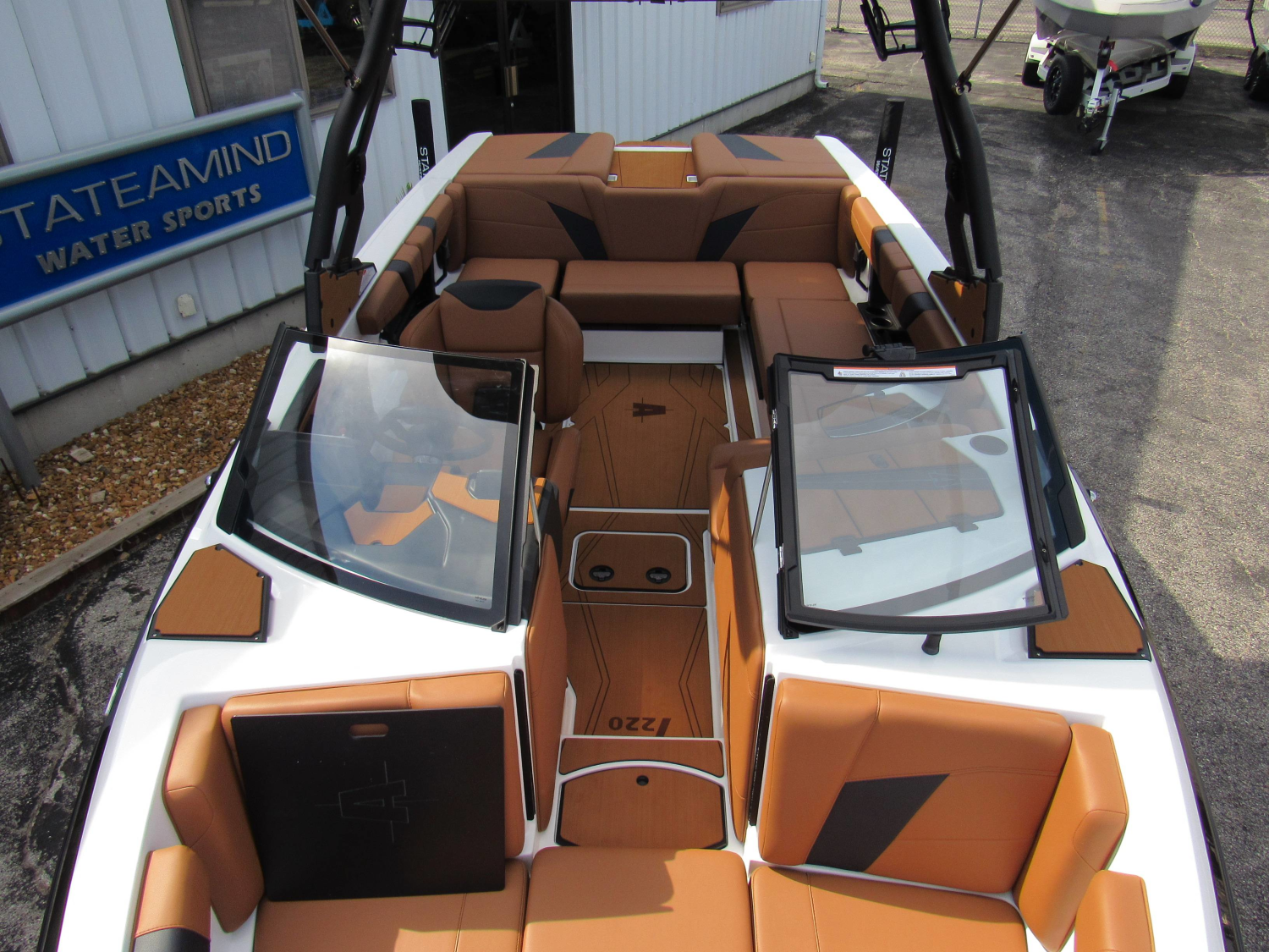 2027 Axis T220