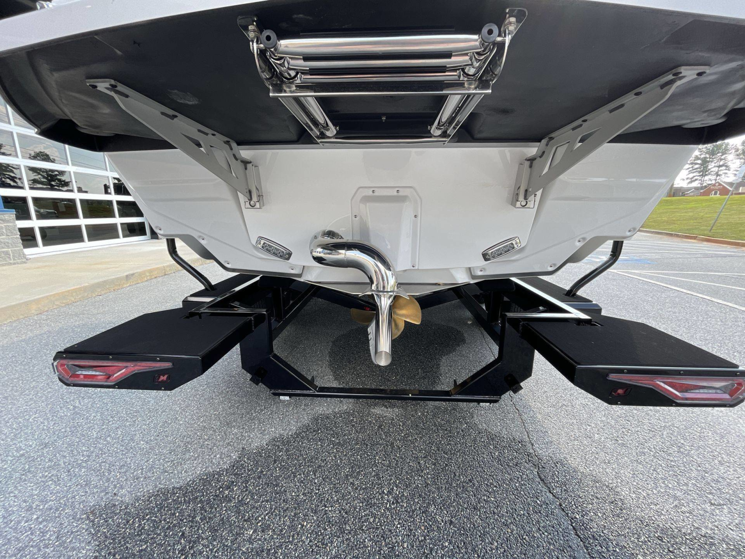 2027 Nautique G23