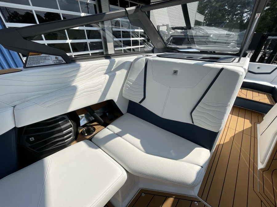 2027-nautique-g23-147674-image18