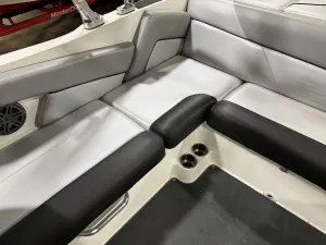 2017-mastercraft-nxt22-147682-image11