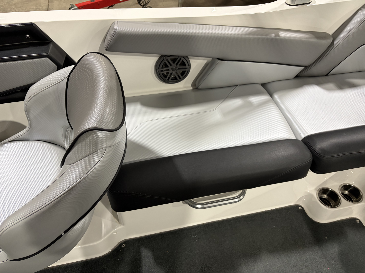 2017 MasterCraft NXT22