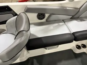 2017-mastercraft-nxt22-147682-image12