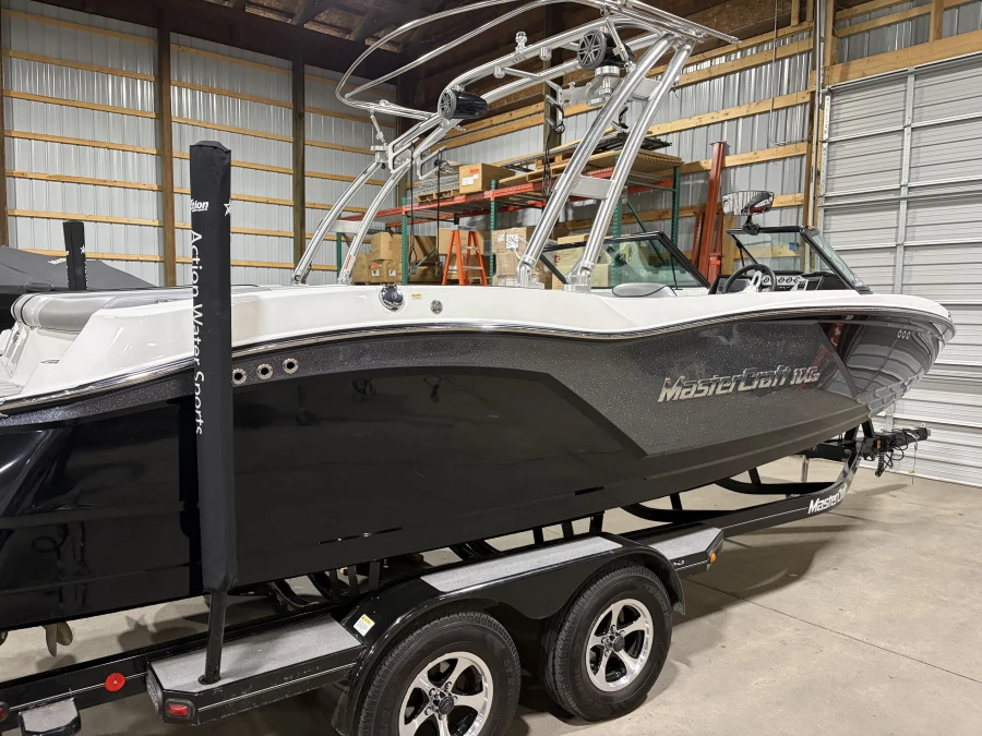 2017-mastercraft-nxt22-147682-image19