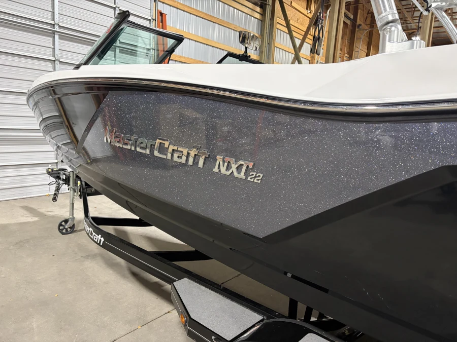 2017-mastercraft-nxt22-147682-image24