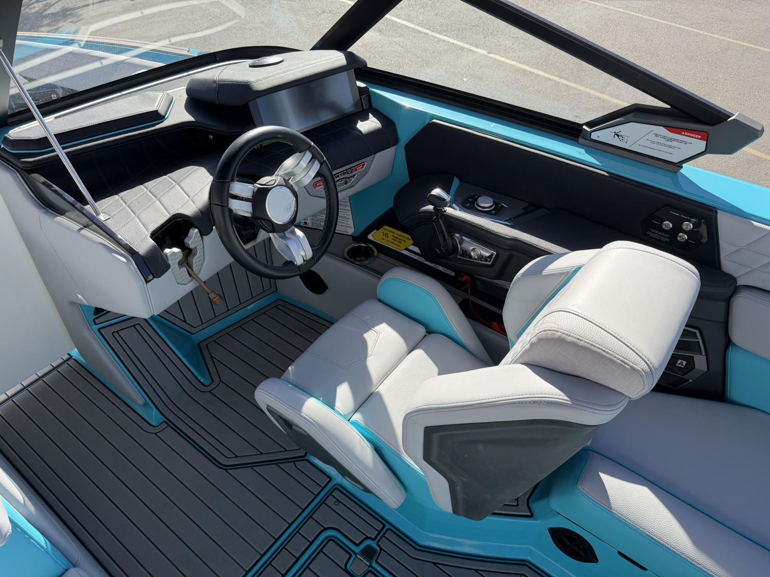 2024 Nautique G23