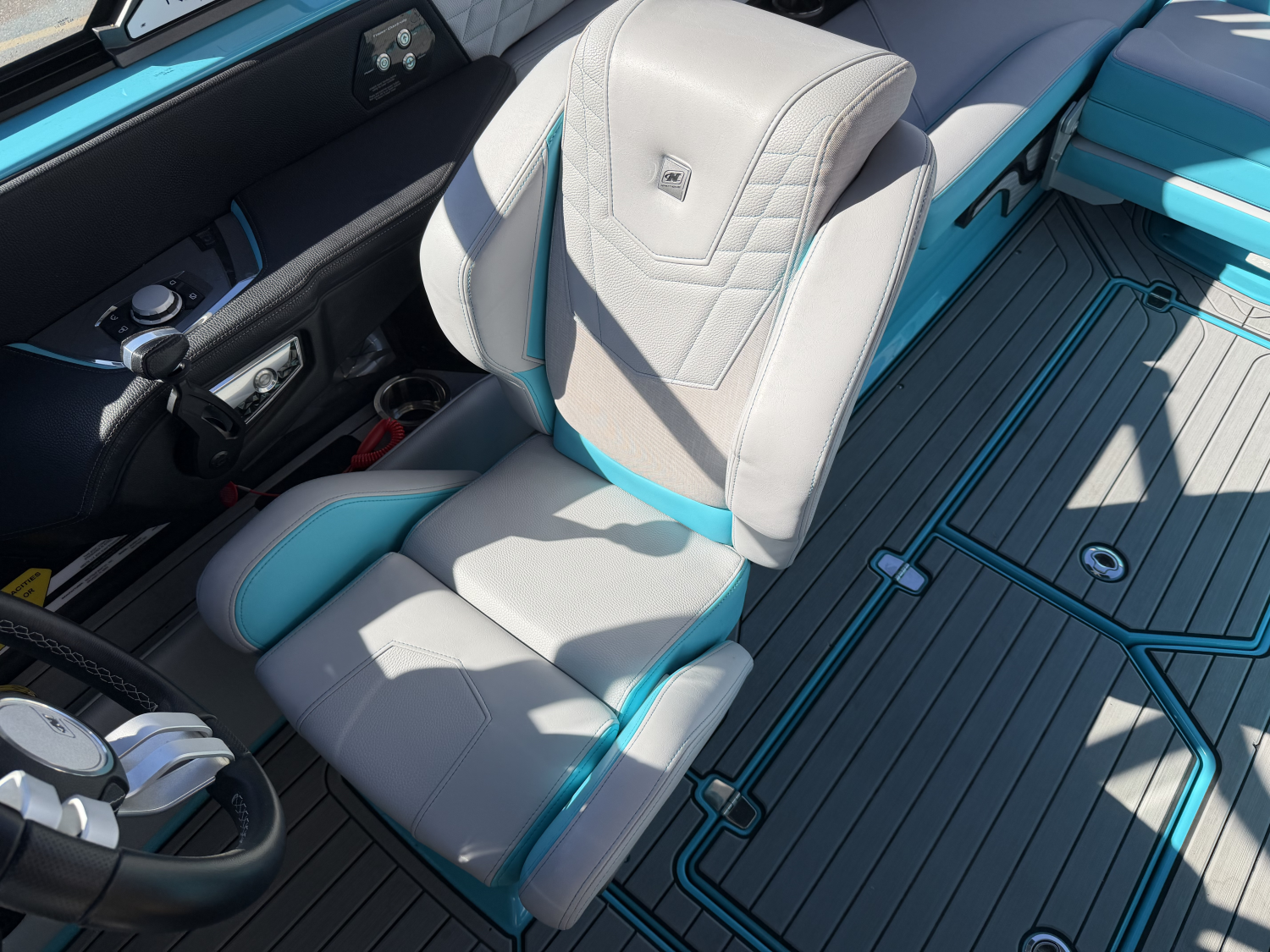 2024 Nautique G23