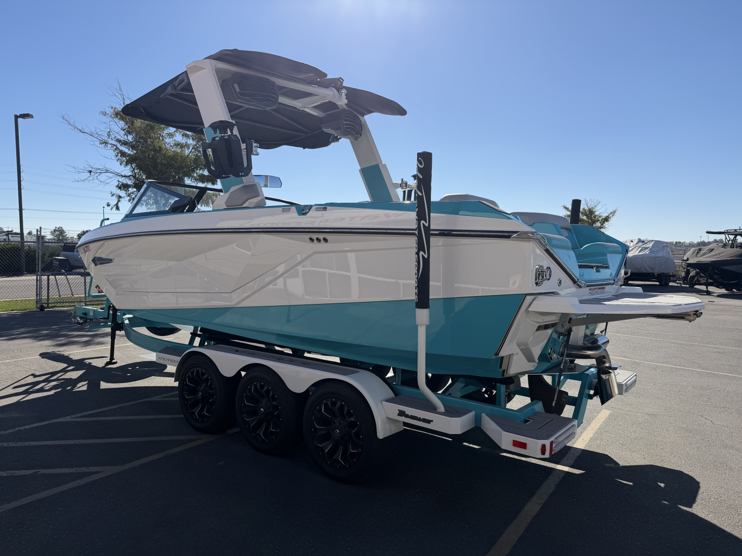 2024 Nautique G23