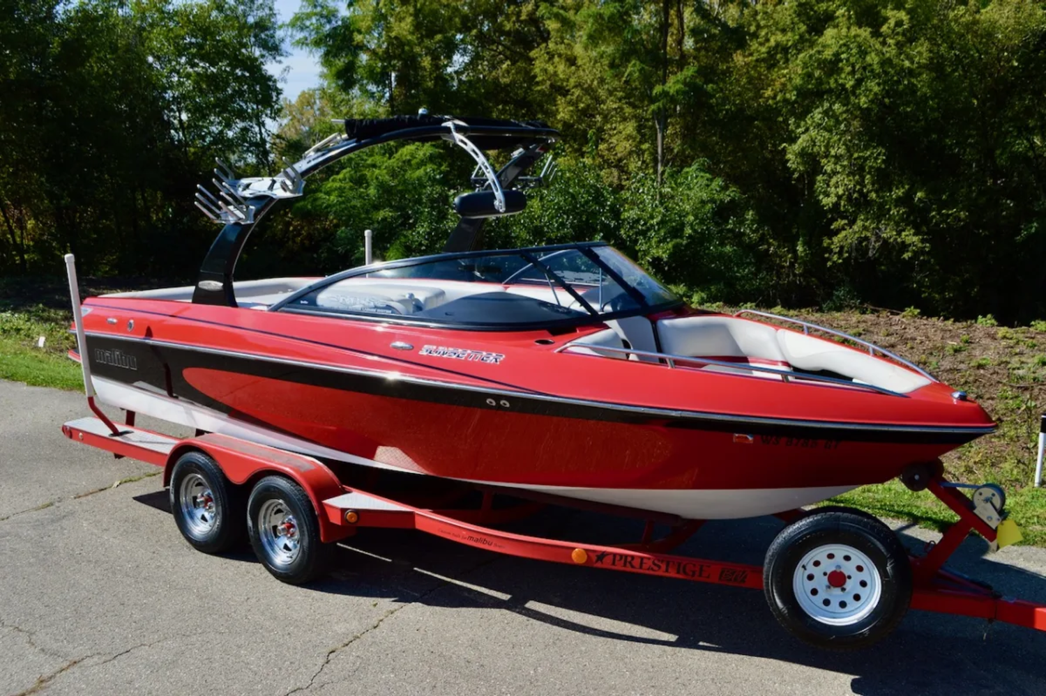 Malibu Sunsetter XTi with Trailer
