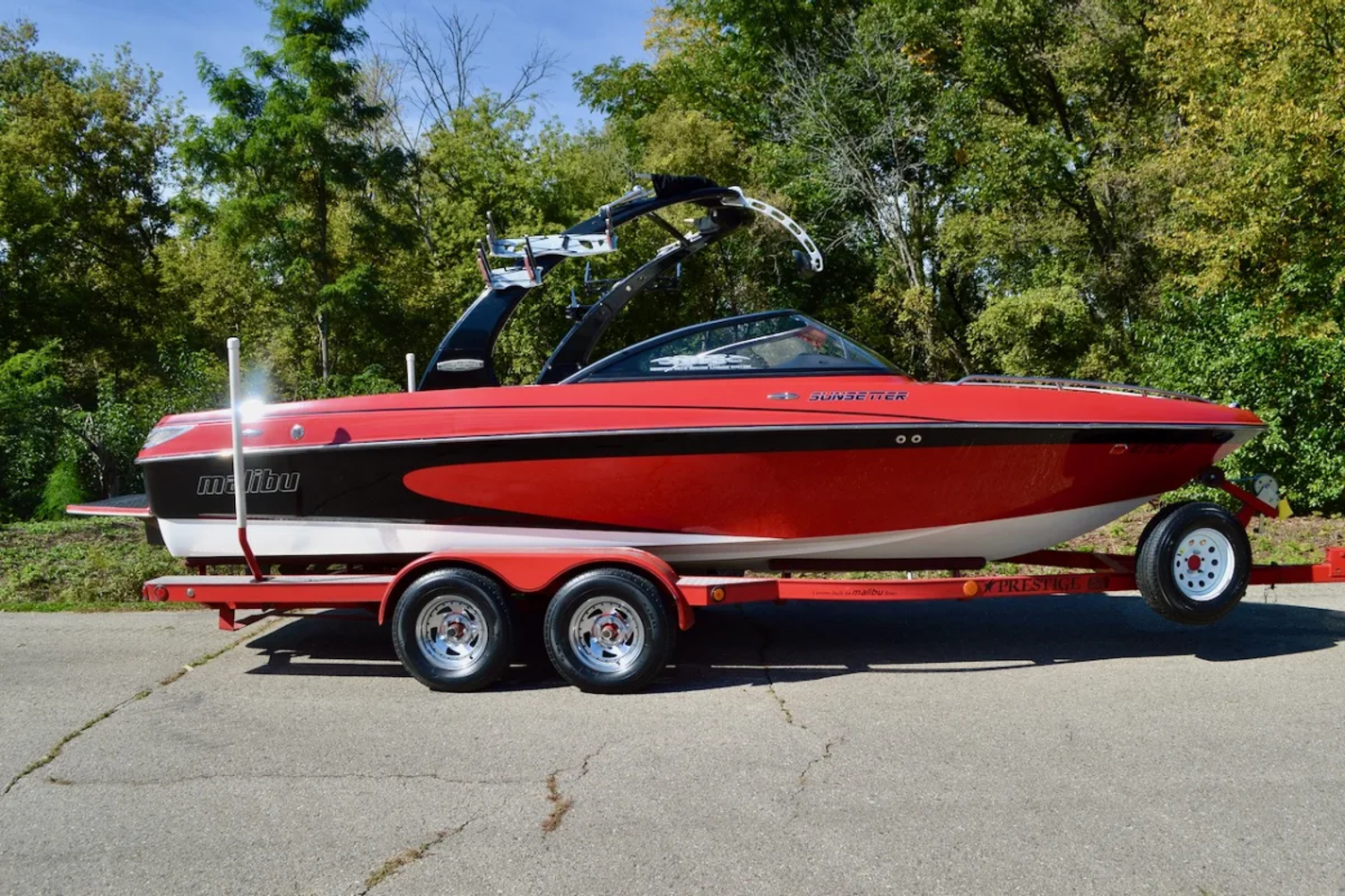 Malibu Sunsetter XTi with Trailer