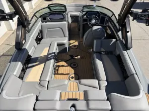 2023-mastercraft-x-star-147708-image8.webp