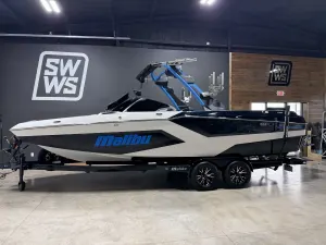2026-malibu-wakesetter-24-mxz-147710-image0.webp