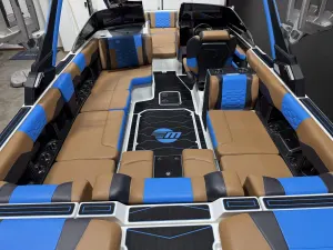 2026-malibu-wakesetter-24-mxz-147710-image3.webp