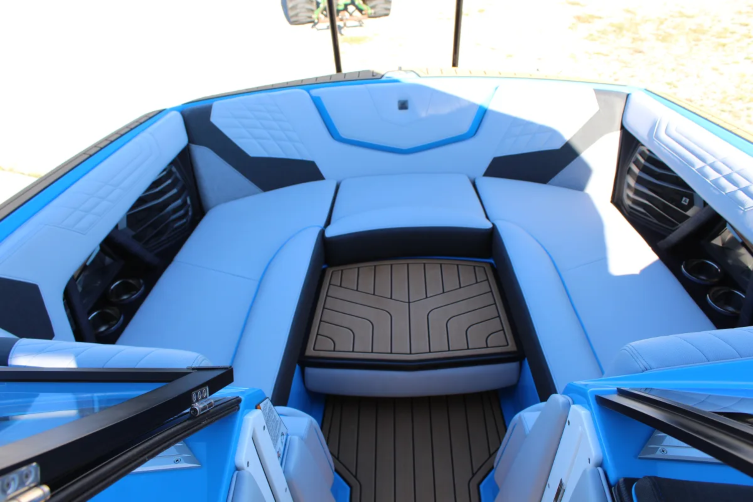 2023 Nautique G23