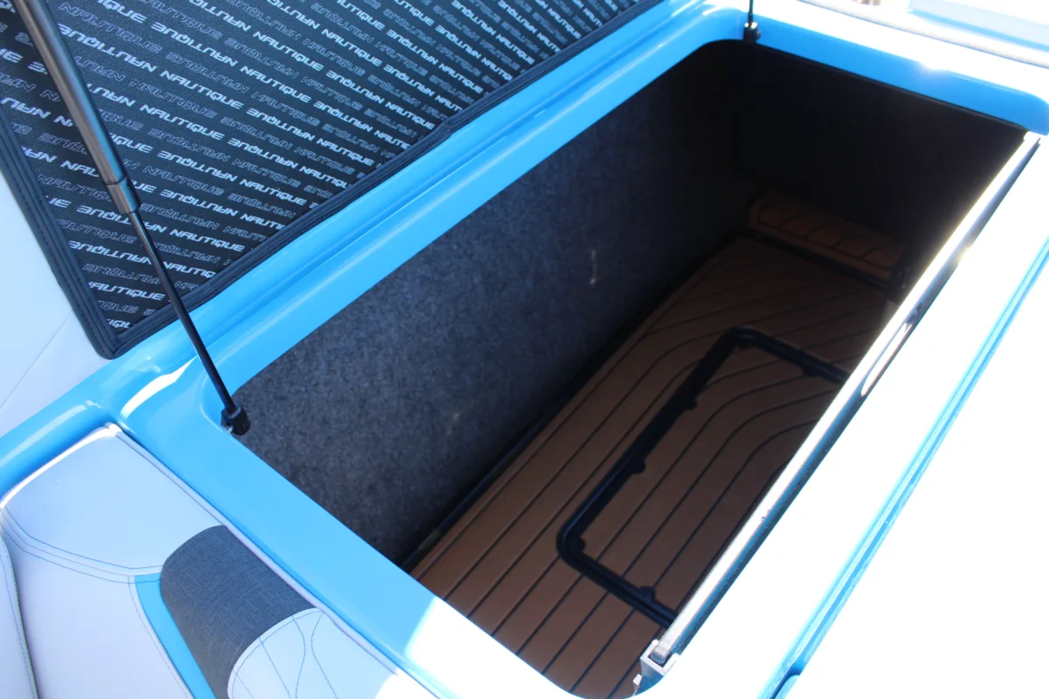 2023 Nautique G23