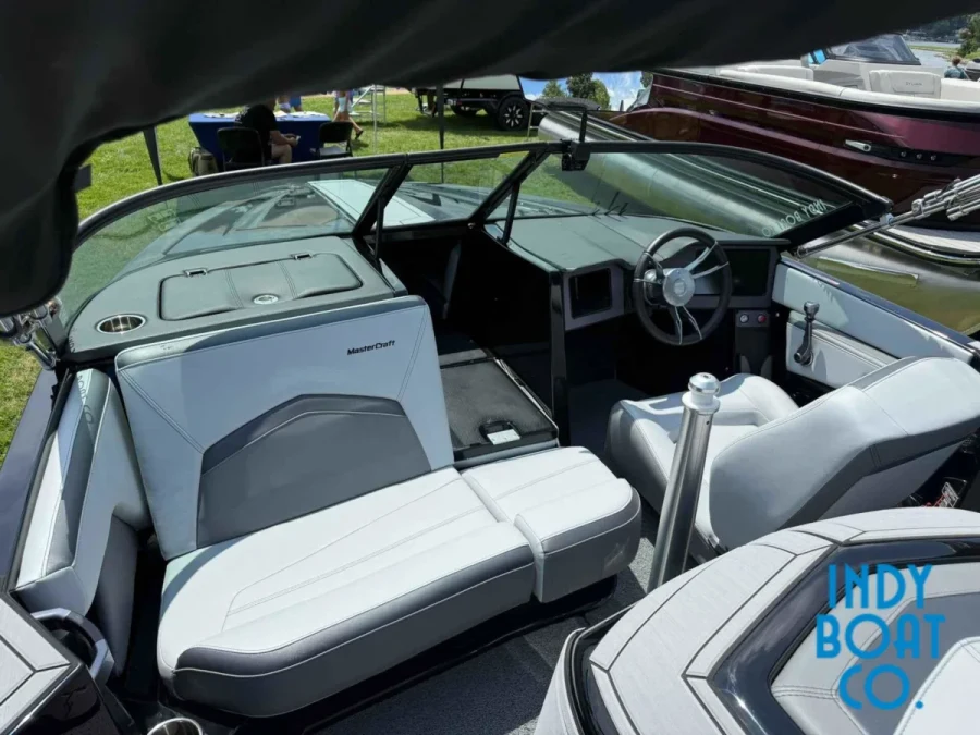 2025-mastercraft-prostar-147740-image4.webp