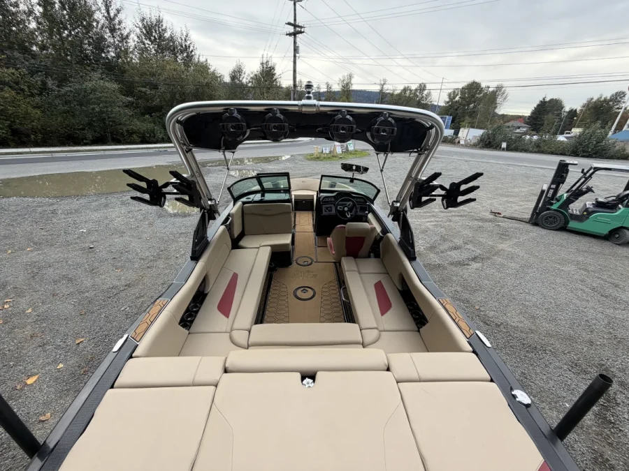 2023-mastercraft-nxt23-147741-image5.webp