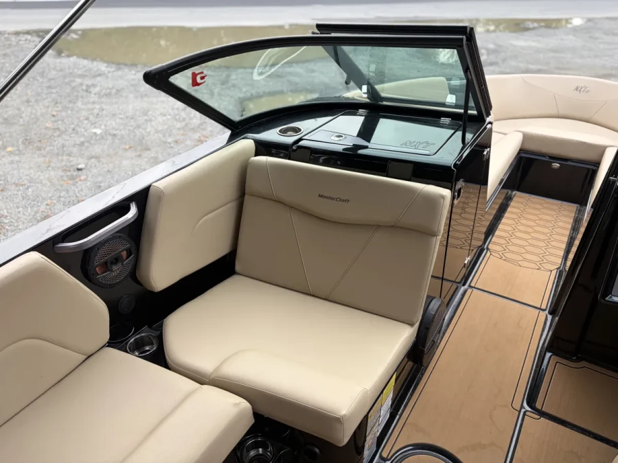 2023-mastercraft-nxt23-147741-image8.webp