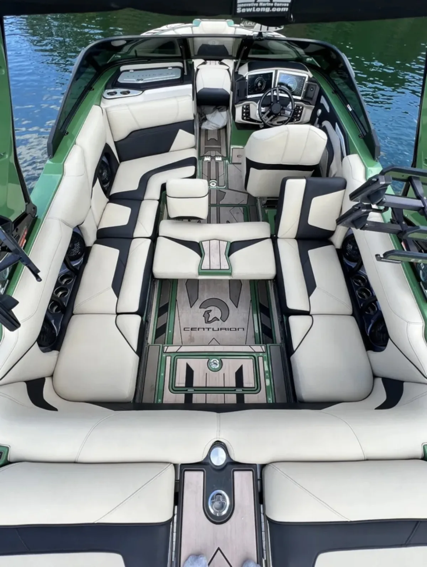 2023 Centurion Boats Ri230