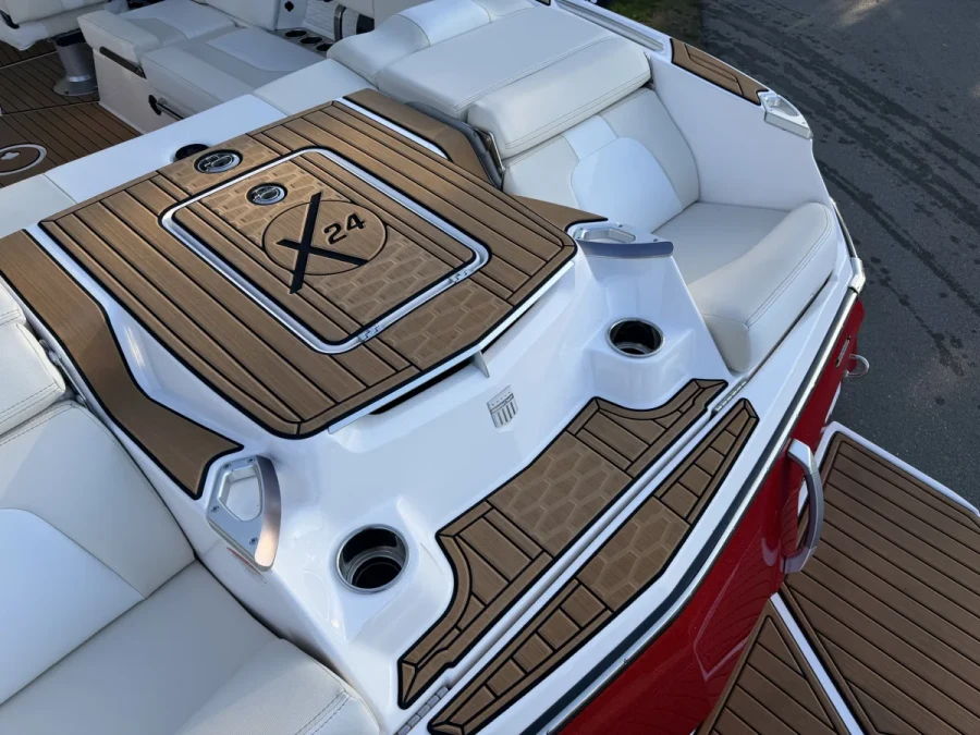 2024-mastercraft-x24-147745-image13.webp