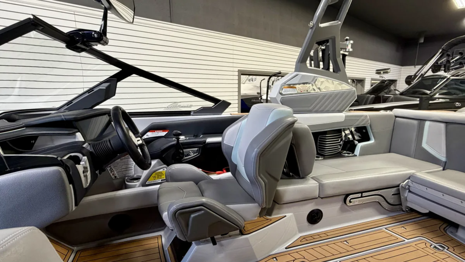 2020 Nautique G23