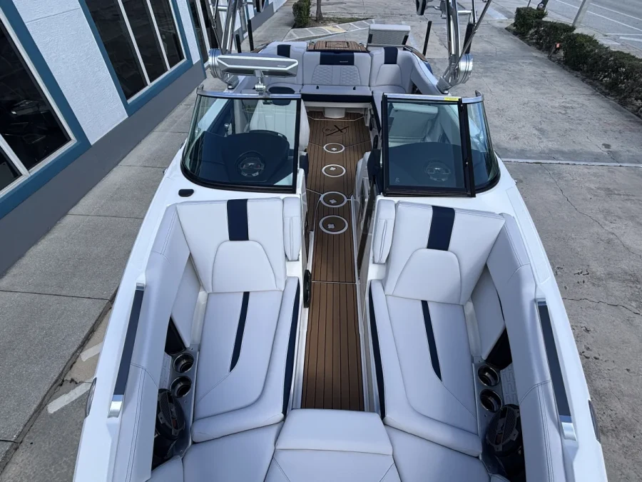 2020-mastercraft-x24-147748-image11.webp