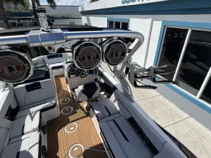 2020-mastercraft-x24-147748-image3.webp