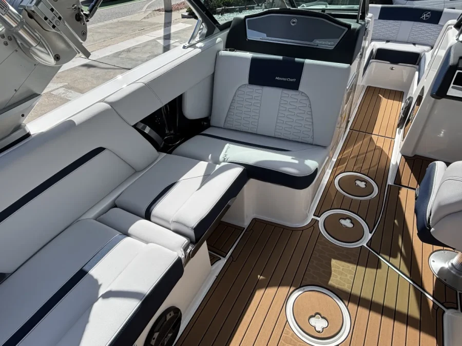 2020-mastercraft-x24-147748-image8.webp