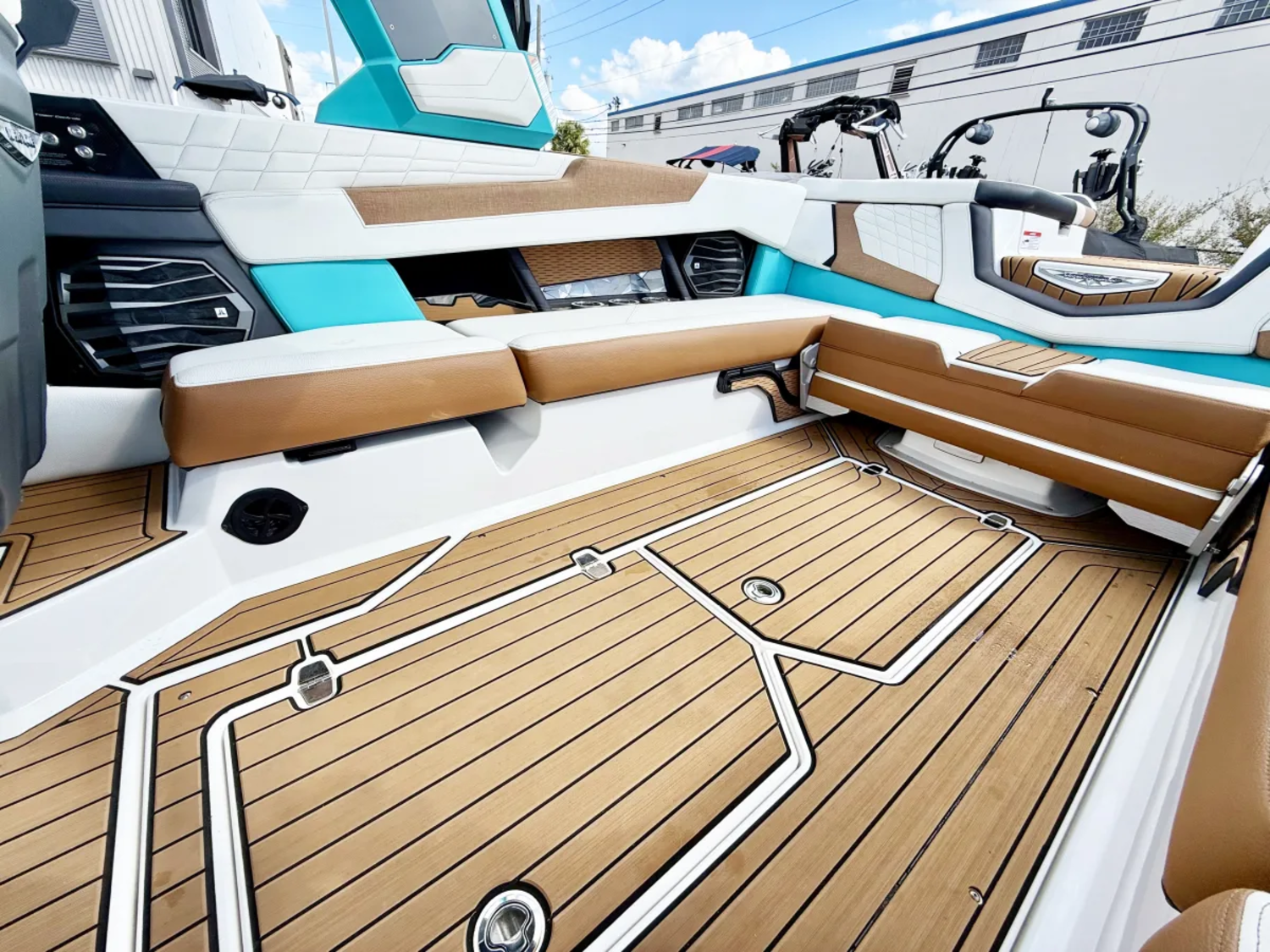 2025 Nautique G25