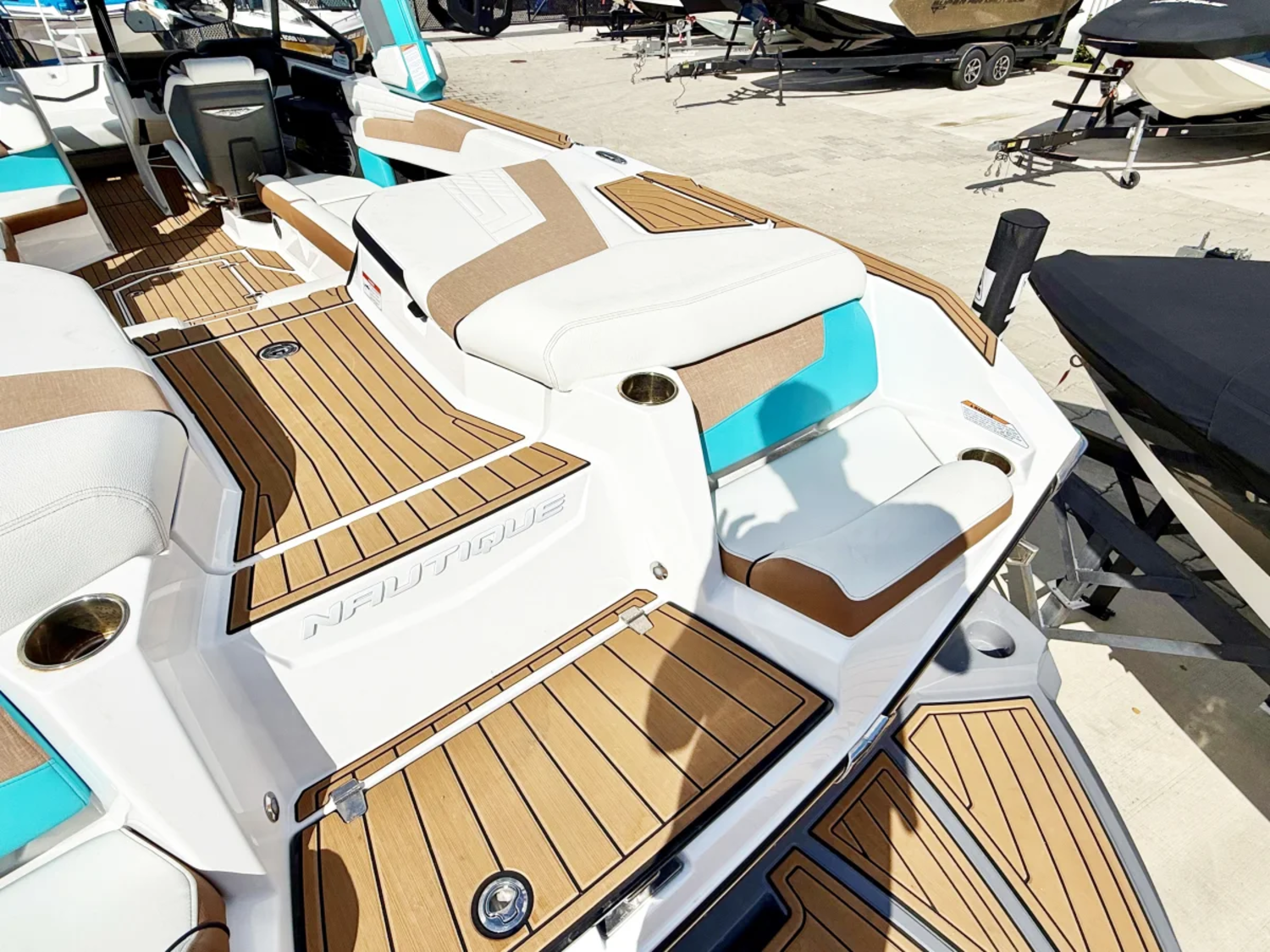 2025 Nautique G25
