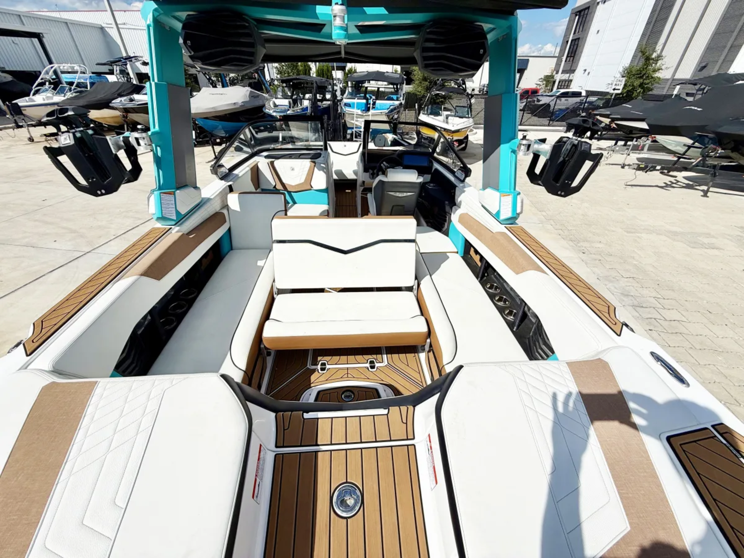 2025 Nautique G25