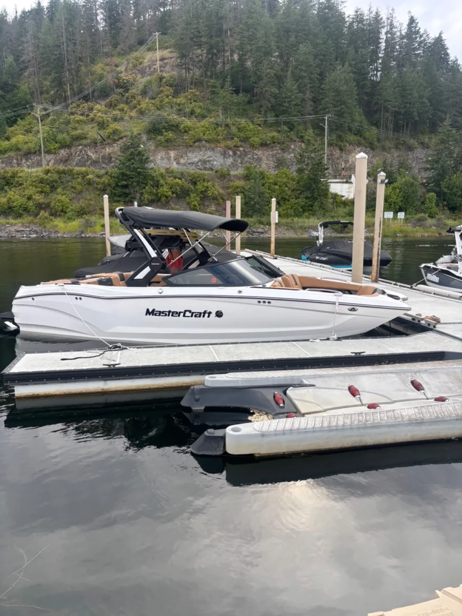 2022-mastercraft-x24-147757-image1.webp