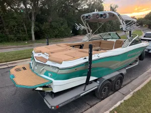 2018-mastercraft-xt25-147759-image1.webp