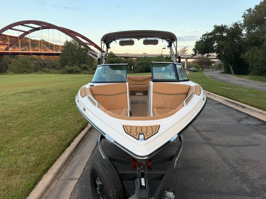 2018-mastercraft-xt25-147759-image11.webp