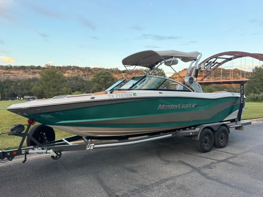 2018-mastercraft-xt25-147759-image12.webp