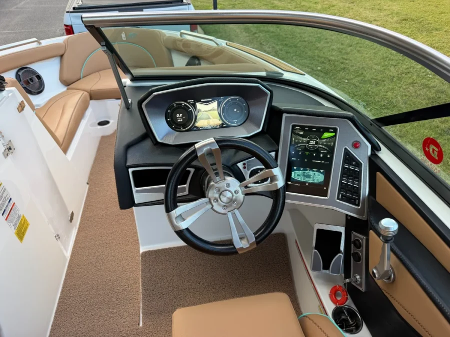 2018-mastercraft-xt25-147759-image14.webp